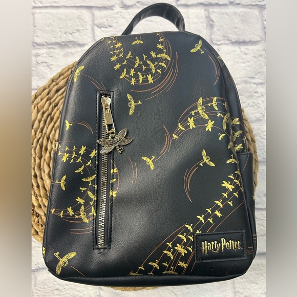 Harry Potter Golden Winged Flying Keys Mini Backpack Bag Hot Topic Her Universe - Picture 5 of 11